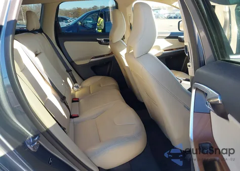 2013 Toyota Camry Le z USA, uszkodzony, nr VIN 4T1BF1FK5DU721737